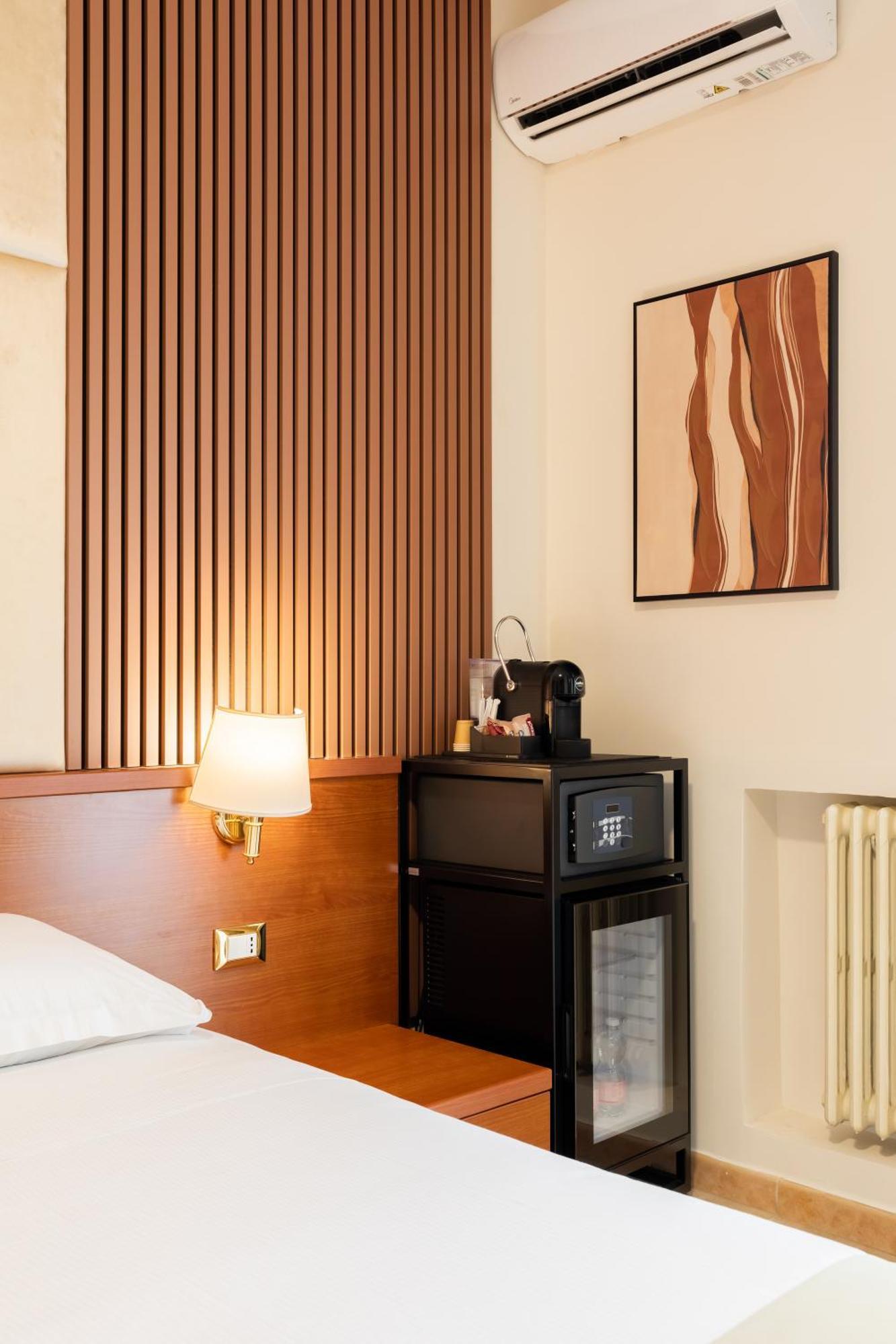 Albadomus Affittacamere O Guesthouse Rome Exterior photo