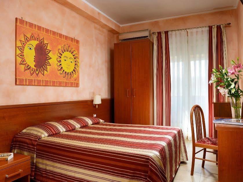 Albadomus Affittacamere O Guesthouse Rome Exterior photo